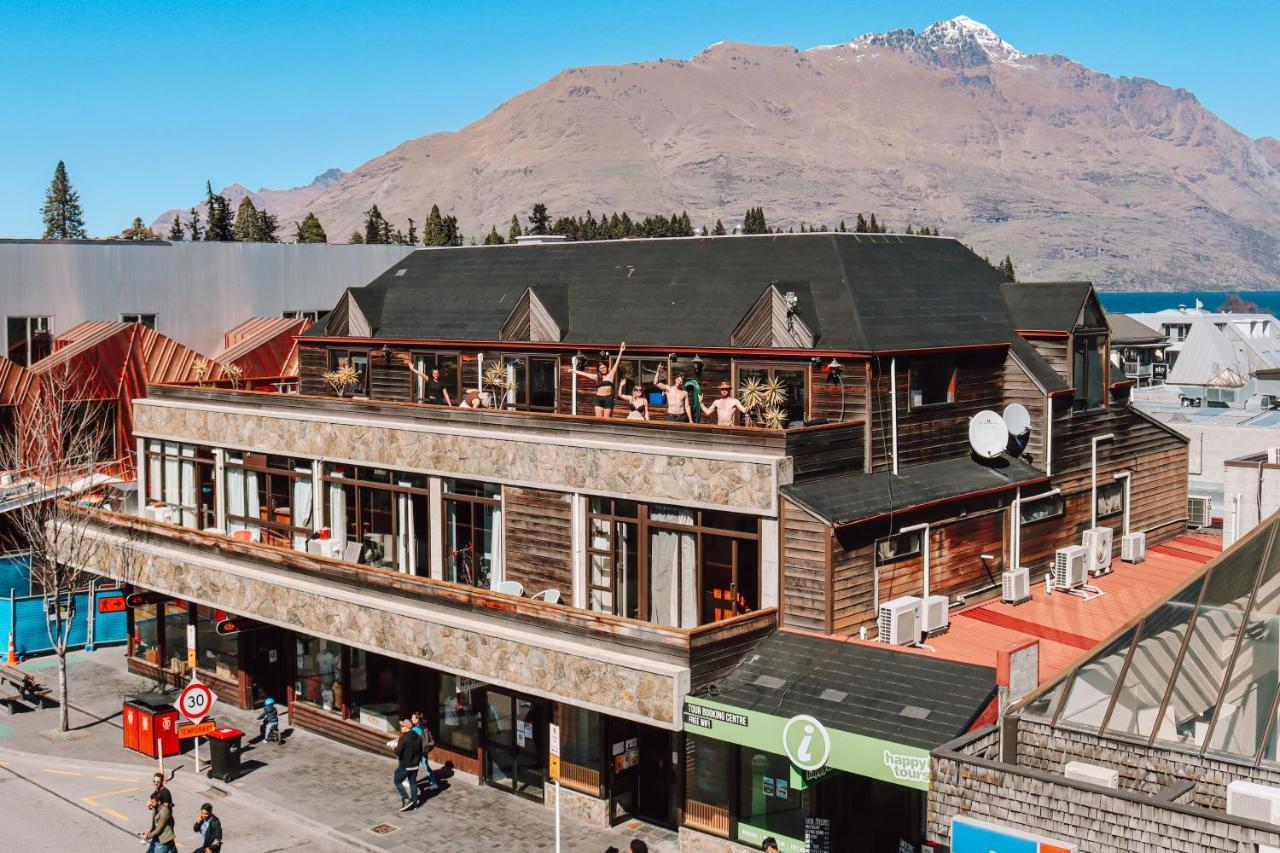 Adventure Queenstown Hostel Exteriör bild